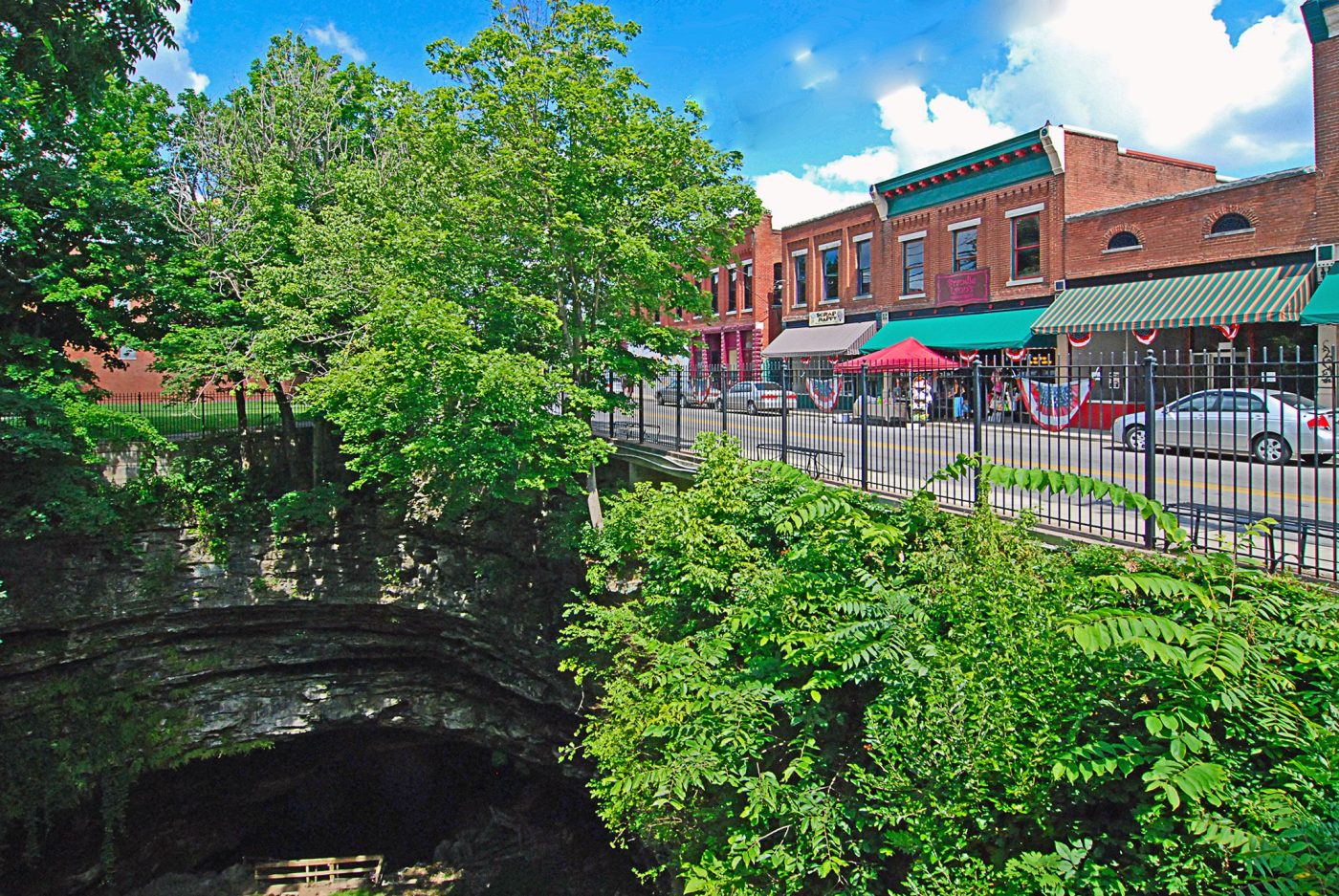 Horse Cave & Mammoth Cave - Hart County Tourism